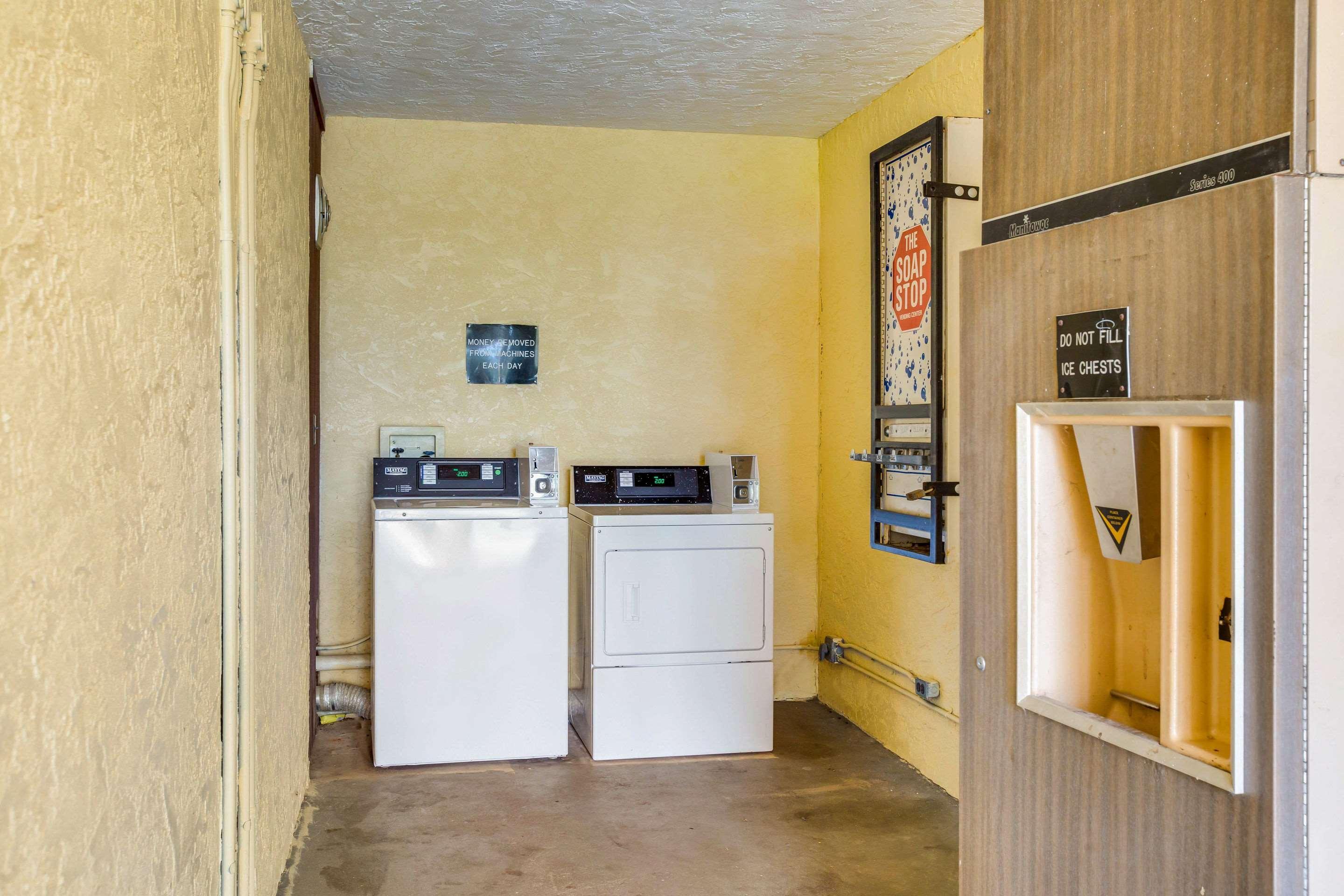 Bonifay Rodeway Inn מראה חיצוני תמונה