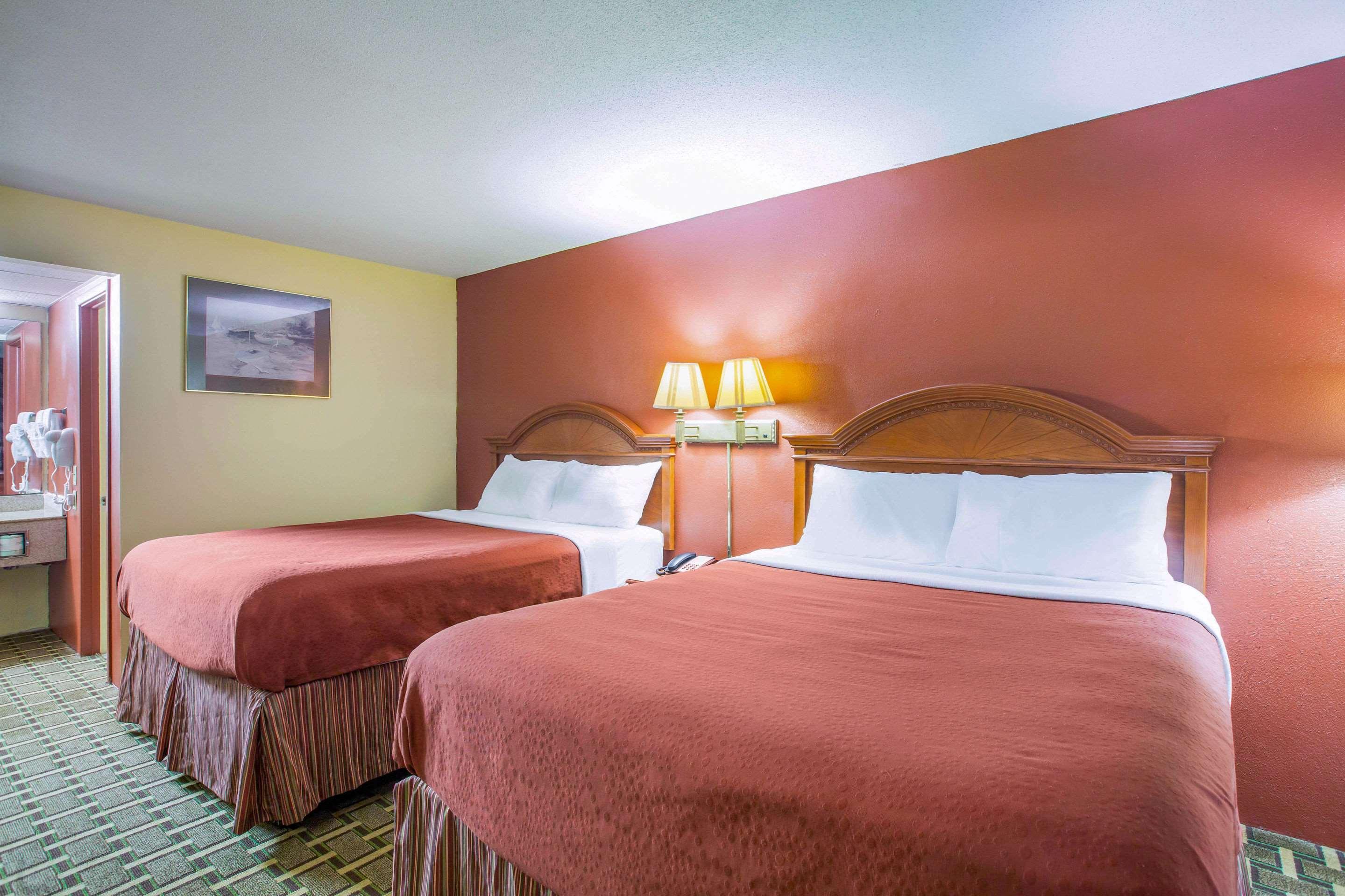 Bonifay Rodeway Inn מראה חיצוני תמונה
