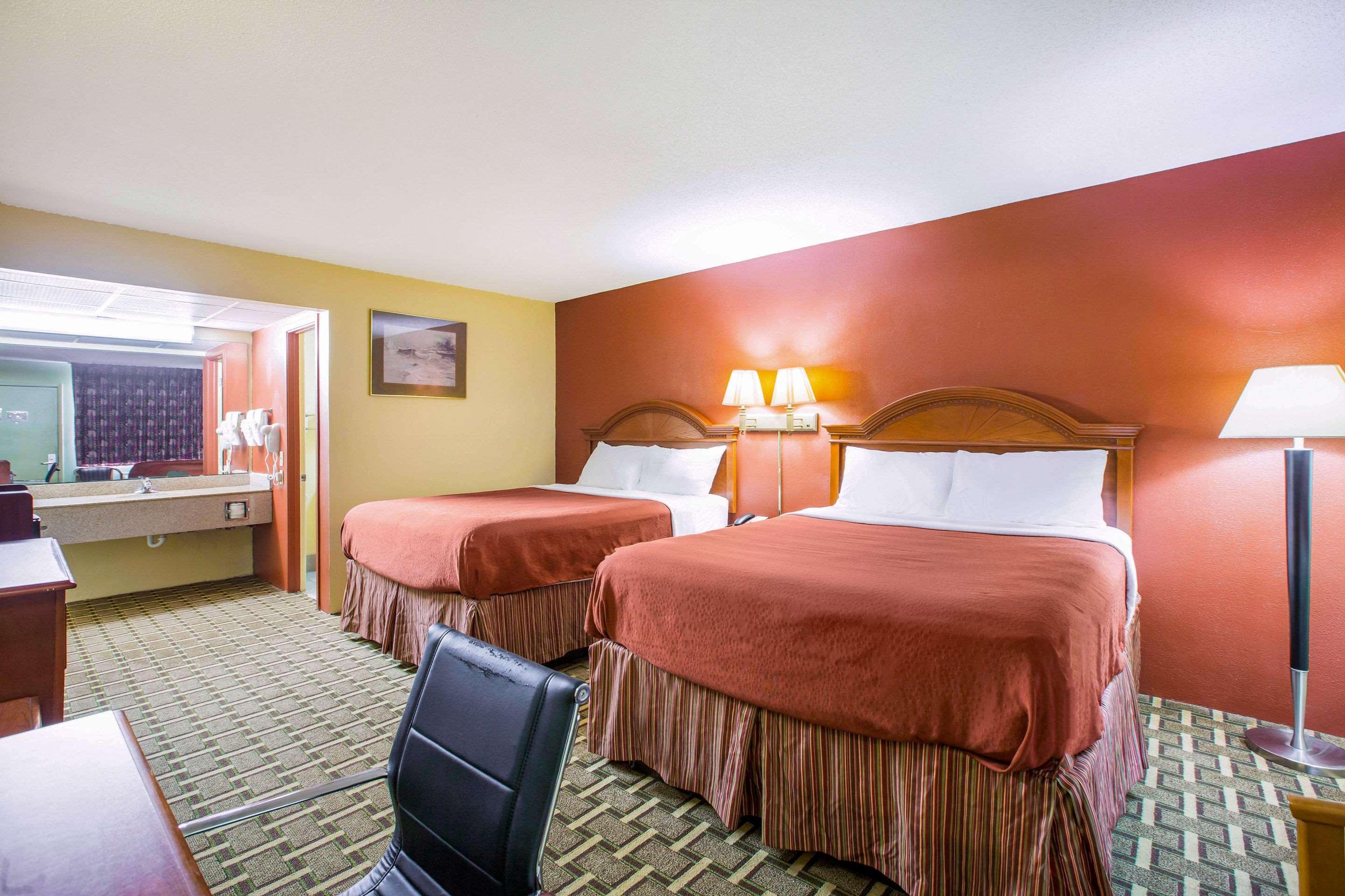 Bonifay Rodeway Inn מראה חיצוני תמונה