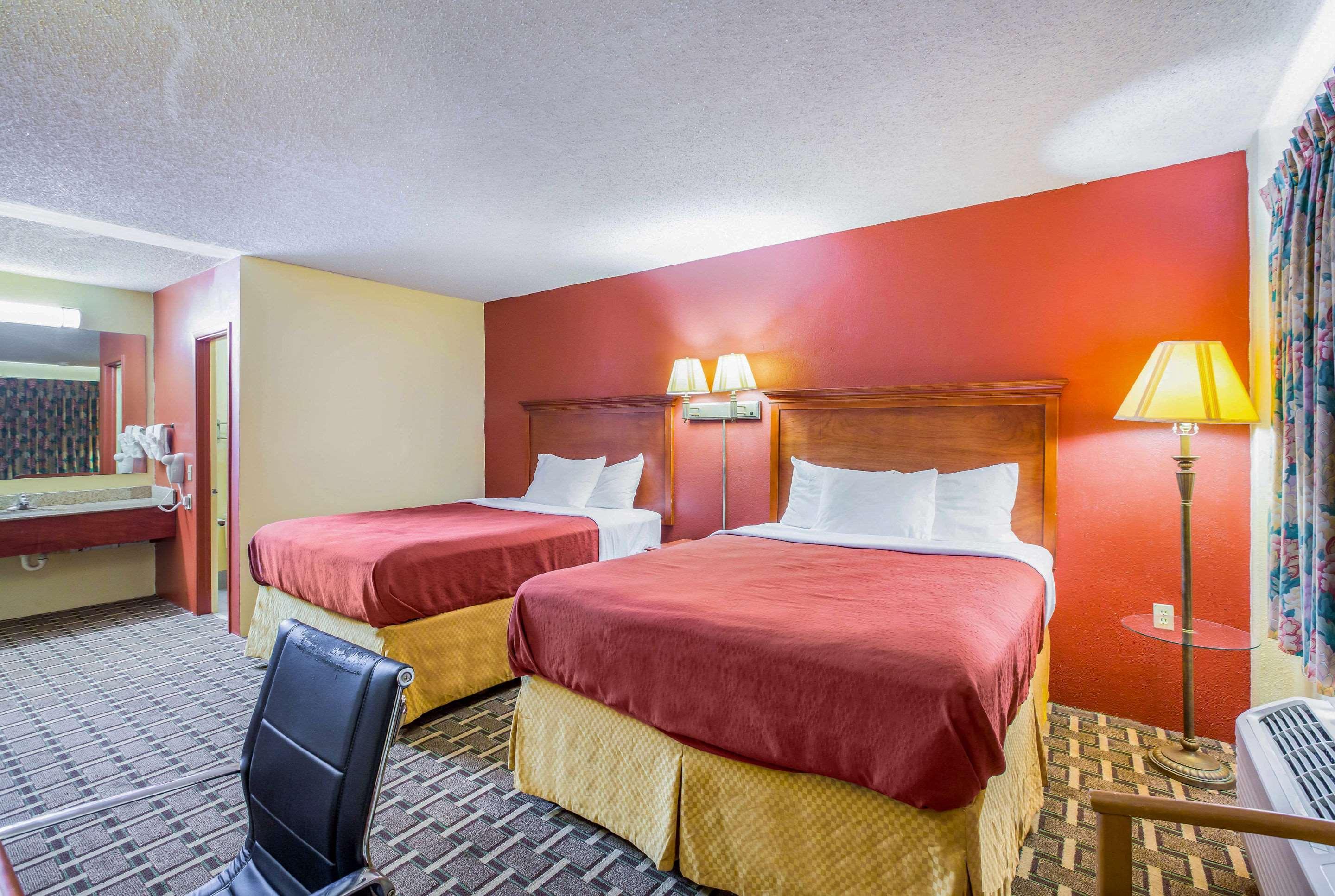 Bonifay Rodeway Inn מראה חיצוני תמונה